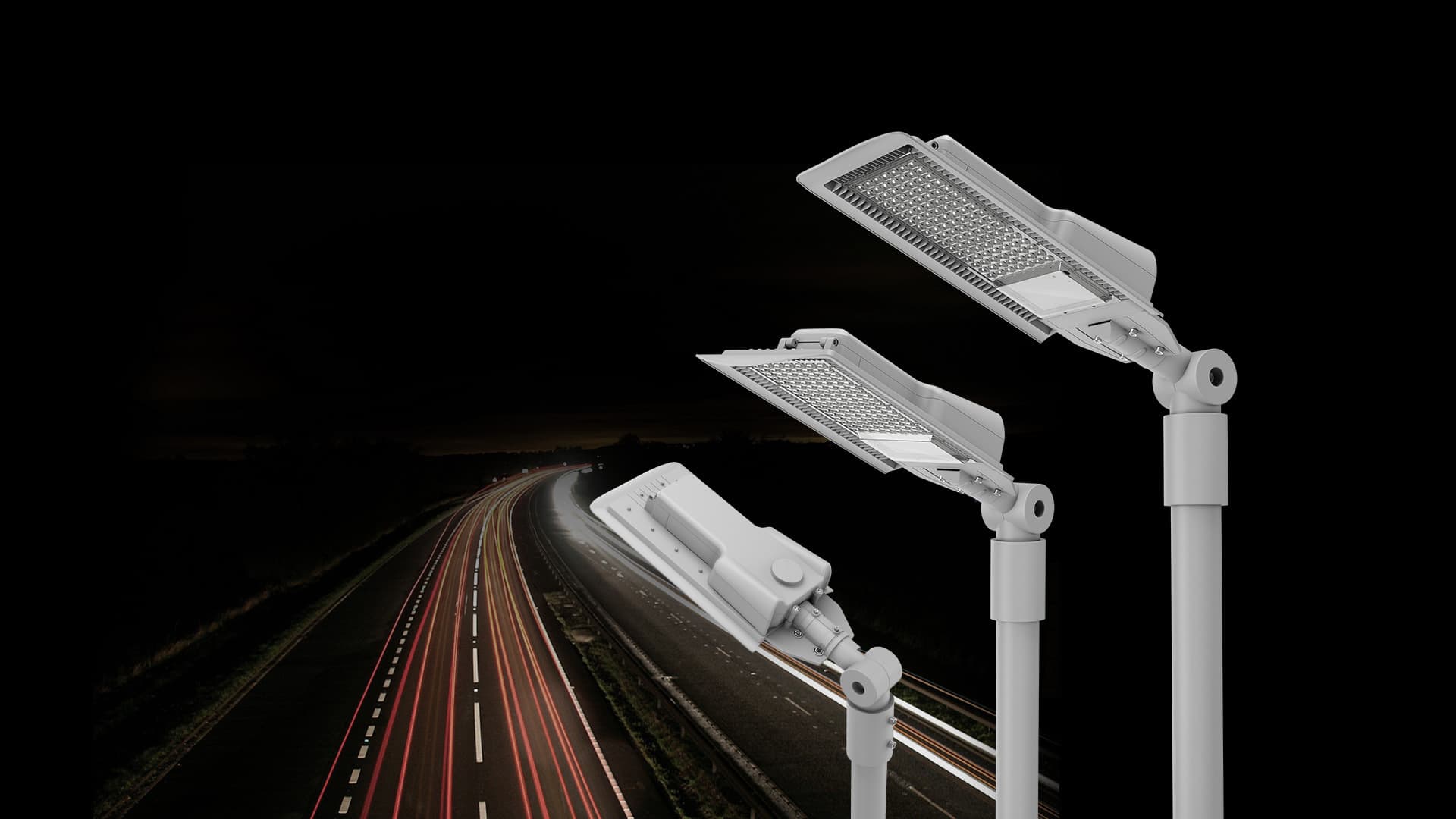 C Series Street Light mbi një autostradë natën
